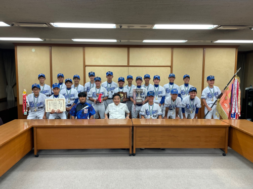 イヒネイツアの中学の画像